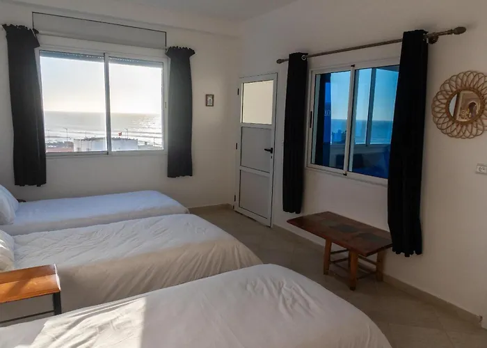 Olas Surf Camp